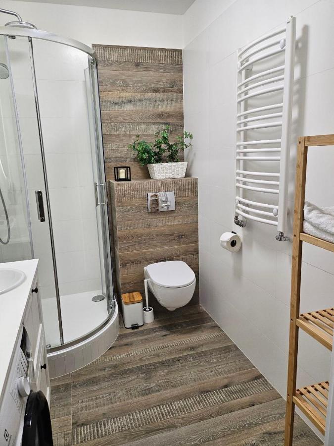 שצ'צ'ין Mira Apartment In My Center מראה חיצוני תמונה