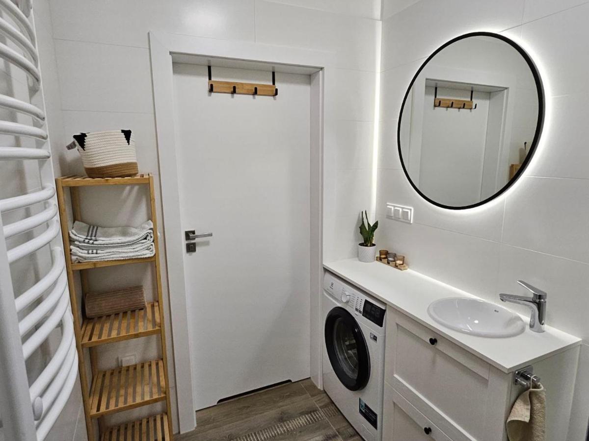 שצ'צ'ין Mira Apartment In My Center מראה חיצוני תמונה